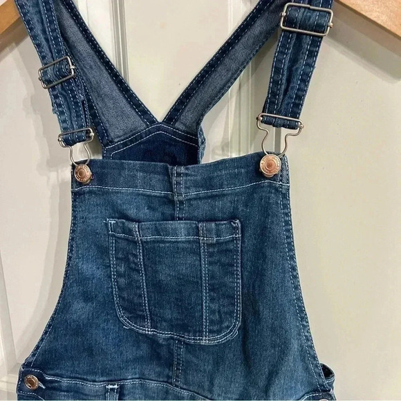 GUC Vanilla Star Girls denim overall dress. Size 12 big kid.One tiny paint stain - Picture 2 of 8